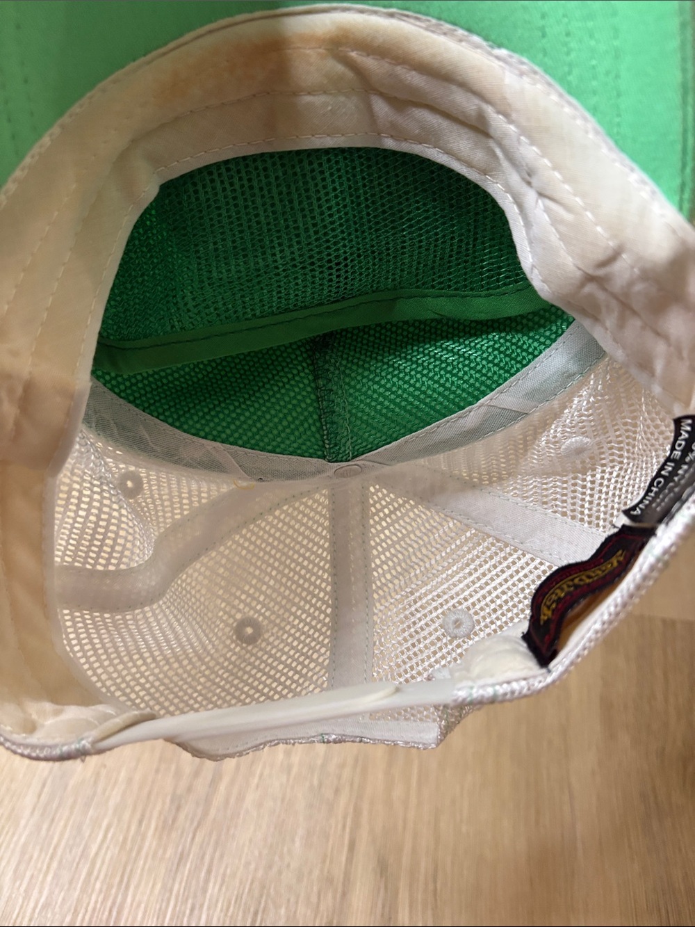 Von Dutch Lime Mint Green Velvet Trucker Hat Good Condition Y2K 90s streetwear - Picture 7 of 7